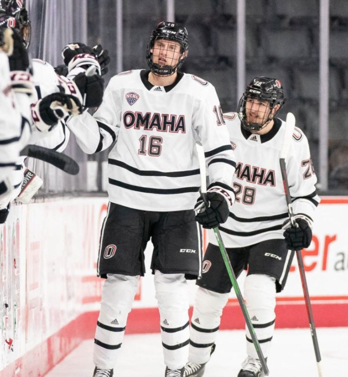 Nebraska-Omaha Mavericks Hockey vs. North Dakota Fighting Hawks at Baxter Arena