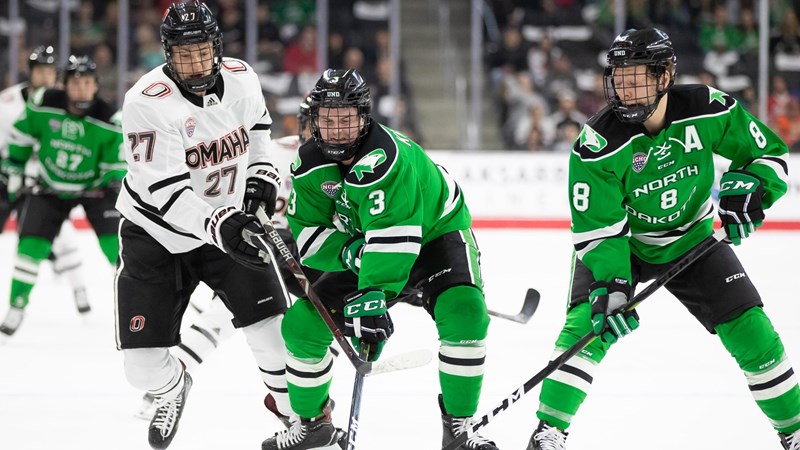 Nebraska-Omaha Mavericks vs. North Dakota Fighting Hawks at Baxter Arena