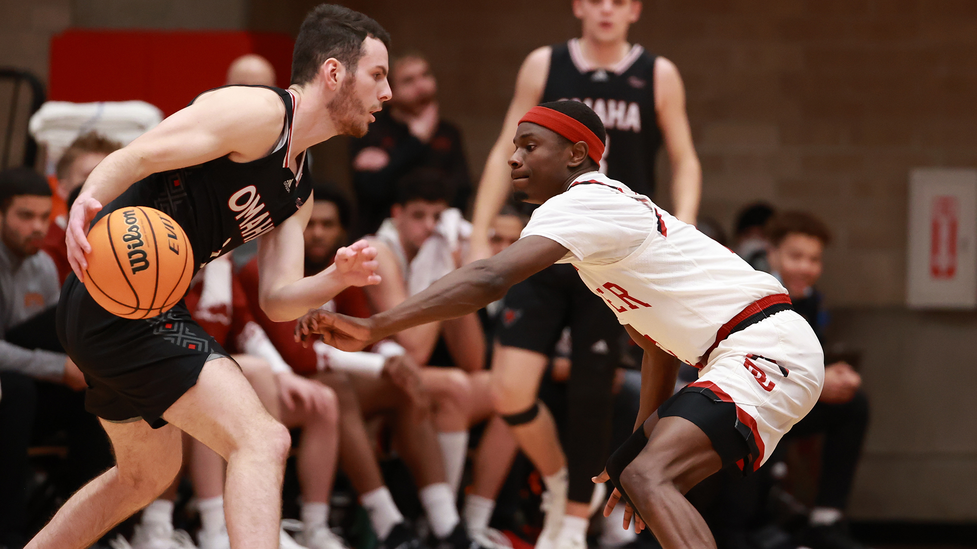 Nebraska-Omaha Mavericks vs. Denver Pioneers at Baxter Arena